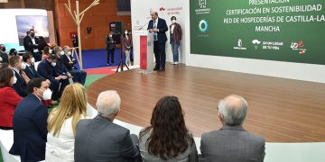 Martínez Guijarro defiende la gestión del Gobierno central en Europa con los fondos de recuperación, frente a los recortes del PP en la anterior crisis económica