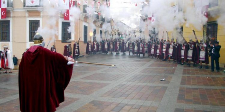 Pólvora y recitados por el Santo Niño en Valverde de Júcar