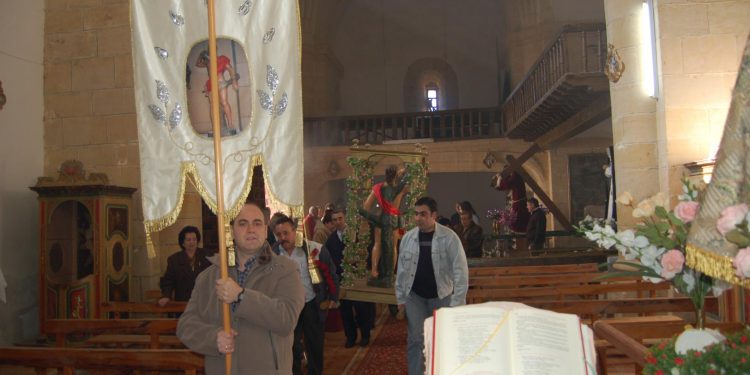 Culebras. El humo protector de las sabinas por San Sebastián
