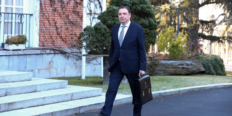 Page visita junto al ministro de Agricultura las obras de transformación en regadío ejecutadas en Leganiel (Cuenca) e Illana (Guadalajara)