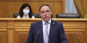 Prieto “Esta sexta ola de COVID ha servido para disparar los contagios en las aulas y comprobar que la Junta sigue improvisando”
