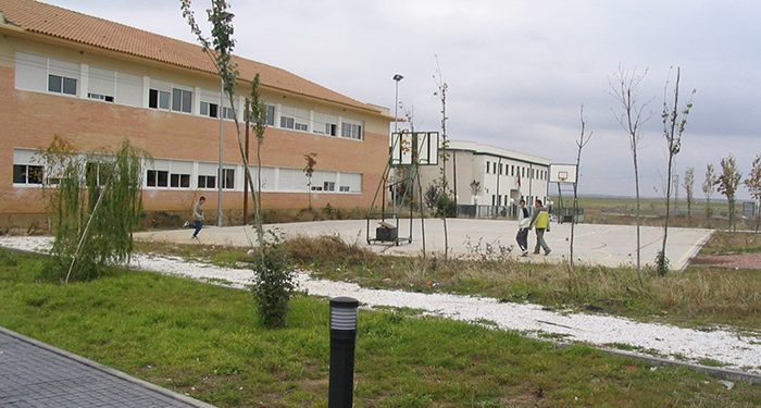 Salen a licitación las obras del gimnasio del IES ´Campiña Alta´ de El Casar y la ampliación del ´Clara Campoamor´ de Yunquera 1 Salen a licitación las obras del gimnasio del IES ´Campiña Alta´ de El Casar y la ampliación del ´Clara Campoamor´ de Yunquera