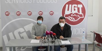 UGT achaca a la improvisación y a la falta de personal los estragos de la sexta ola en Sanidad y Educación