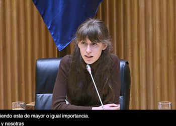 Una adolescente de Cabanillas comparece en la Comisión de Infancia del Congreso