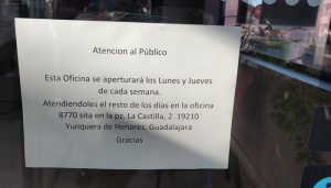 Unidas x Fontanar denuncia que La Caixa cierra tres días a la semana la oficina de Fontanar