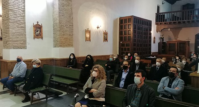 Villanueva de la Torre celebra la festividad de su Patrona, Santa Águeda, complementando el tradicional oficio religioso con una actuación de folk 1 Villanueva de la Torre celebra la festividad de su Patrona, Santa Águeda, complementando el tradicional oficio religioso con una actuación de folk