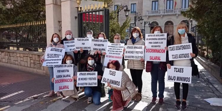 El personal de la residencia Sagrado Corazón de Jesús exige a la diputación de Cuenca que ponga fin a sus agravios