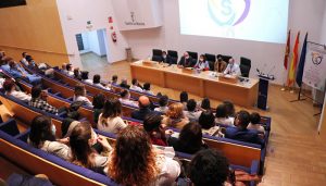 Castilla-La Mancha consolida una red de Docencia e Investigación que vincula tres áreas sanitarias para atraer y retener talento