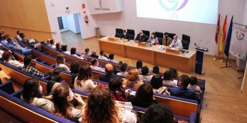 Castilla-La Mancha consolida una red de Docencia e Investigación que vincula tres áreas sanitarias para atraer y retener talento