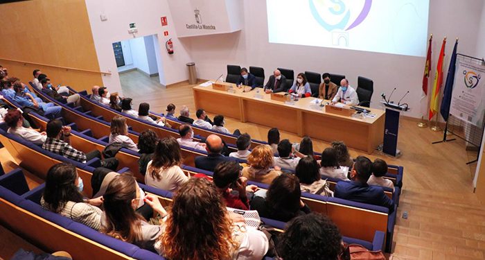 Castilla-La Mancha consolida una red de Docencia e Investigación que vincula tres áreas sanitarias para atraer y retener talento