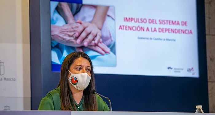 Castilla-La Mancha es la Comunidad Autónoma que más aumenta los contratos indefinidos dentro del Sistema de Atención a la Dependencia con un 14,1 por ciento 1 Castilla-La Mancha es la Comunidad Autónoma que más aumenta los contratos indefinidos dentro del Sistema de Atención a la Dependencia con un 14,1 por ciento