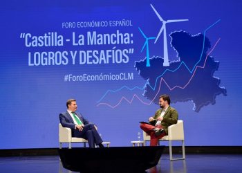 El director general de Eurocaja Rural reivindica el modelo de negocio cercano y eficiente de la entidad en el 'Foro Económico Español'