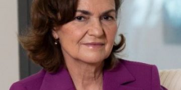 El Gobierno de Castilla-La Mancha reconocerá a Carmen Calvo con el ‘Premio Internacional a la igualdad de género Luisa de Medrano’