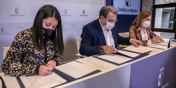 El Gobierno regional renueva la colaboración de actuaciones conjuntas en los ámbitos social, educativo y sanitario destinadas a la infancia y adolescencia