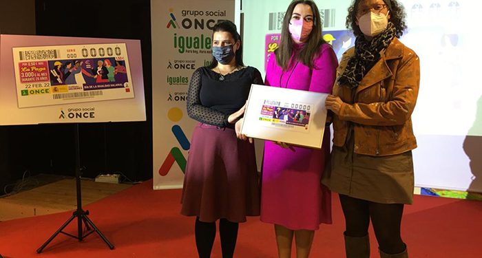 El Grupo Social ONCE apoya con 5,5 millones de cupones la igualdad de la mujer en materia laboral y en todos los ámbitos 1 El Grupo Social ONCE apoya con 5,5 millones de cupones la igualdad de la mujer en materia laboral y en todos los ámbitos