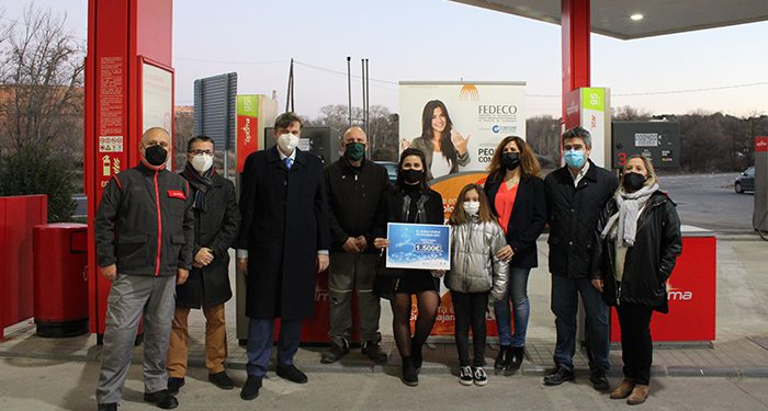 Fedeco entrega uno de los premios de su campaña el Doble, doble de Navidad