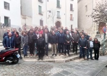 ‘Tulipas del Cielo’ sonará al paso de las procesiones por el Monumento al Nazareno, en recuerdo a los fallecidos ‘Tulipas del Cielo’ sonará al paso de las procesiones por el Monumento al Nazareno, en recuerdo a los fallecidos