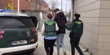 Intentó huir de un control de la Guardia Civil en Villanueva de la Torre y provocó un accidente ha sido detenido además por robo