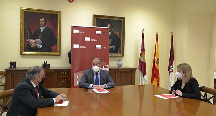 Julián Garde y el Grupo Parlamentario Socialista en la región señalan a la UCLM como elemento de futuro para los jóvenes