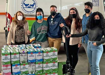 Juventudes Socialistas de Guadalajara entrega cerca de 300 kg de comida gracias a una campaña de sensibilización y donación en la provincia