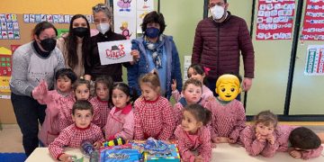 La Asociación de Libreros de Cuenca entrega los premios correspondientes a la campaña del Día de las Librerías