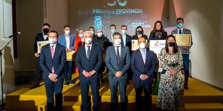 La Diputación celebra los 50 años de los Premios Provincia de Guadalajara en el Palacio Ducal de Cogolludo