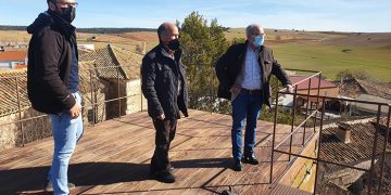 La Diputación de Cuenca invierte 10.000 euros la construcción de una escalera para acceder a la Torre de Chumillas