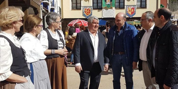 La Fiscalía archiva las actuaciones contra el alcalde de Tendilla por no encontrar delito alguno en las acusaciones de los concejales de Ciudadanos 1 La Fiscalía archiva las actuaciones contra el alcalde de Tendilla por no encontrar delito alguno en las acusaciones de los concejales de Ciudadanos