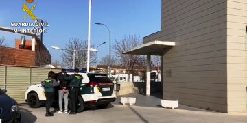 La Guardia Civil detiene a dos personas por robo en establecimientos comerciales y de ocio de Azuqueca de Henares