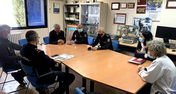La subdelegada del Gobierno visita la Comisaría Provincial de Policía Nacional de Cuenca
