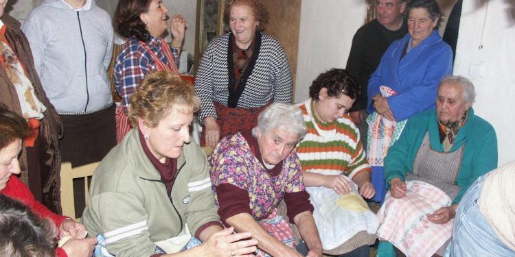 Tortas y Carideiros para la Candelaria en Pajares