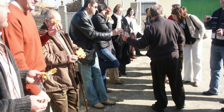 Tortas y Carideiros para la Candelaria en Pajares
