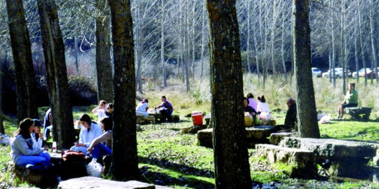 Jueves Lardero, longaniza en el puchero