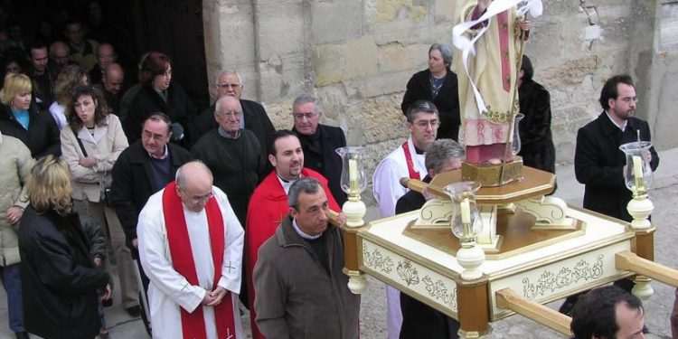 En La Peraleja,  San Blas, procesión y galopeo del año 2005