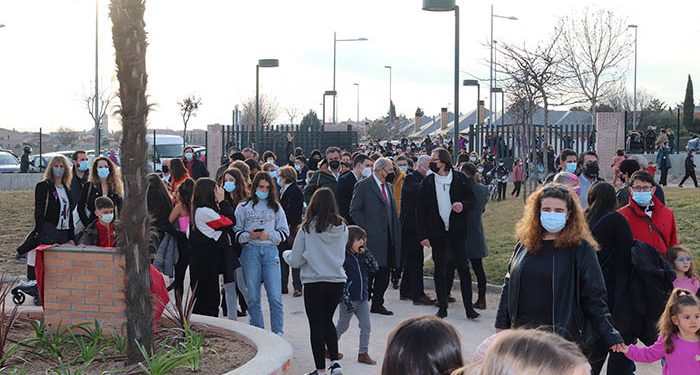 Multitudinaria apertura del Parque Elena de la Cruz de Cabanillas del Campo