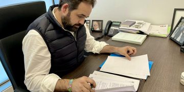 Núñez anuncia una iniciativa parlamentaria en defensa del cultivo de lavanda tras recoger las principales demandas del sector