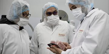 Núñez apuesta por baja fiscalidad, reducción de burocracia y ayudas directas para el desarrollo de la industria agroalimentaria en Castilla-La Mancha