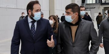 Núñez pide a Page que vote a favor de la Ley contra la ocupación del PP para desalojar en 12 horas, prohibir empadronamientos y endurecer las penas de cárcel