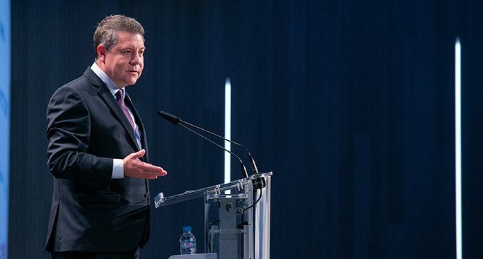 Page anuncia una inversión de 35 millones de euros para la mejora y ampliación del transporte aéreo sanitario