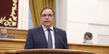 Prieto reclama a la Junta medidas que eviten la exclusión bancaria de los mayores y pide que la instalación de cajeros no suponga otro gasto para los Ayuntamientos