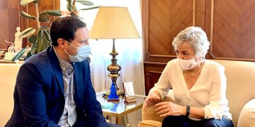 Primer encuentro institucional entre la subdelegada del Gobierno en Cuenca y el presidente de la Diputación