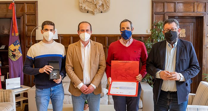 Rojo felicita al Club Triatlón Guadalajara por el Galardón a la Excelencia a su escuela deportiva