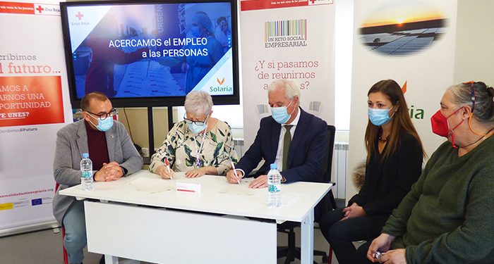 Solaria y Cruz Roja Guadalajara firman un acuerdo de colaboración para apostar por la formación y el empleo en tecnologías limpias