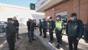 Tierraseca comprueba en Tarancón las obras de reparación del cuartel de la Guardia Civil por los daños provocados por la DANA de septiembre