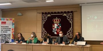 Un total de 42 investigadores internacionales homenajean en el Campus de Cuenca a los filósofos Gianni Vattimo y Hans-Georg Gadamer
