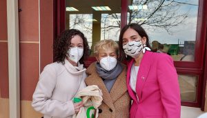 Boticaría García apadrina a la Asociación Española Contra el Cáncer en su primer aniversario en Belmonte