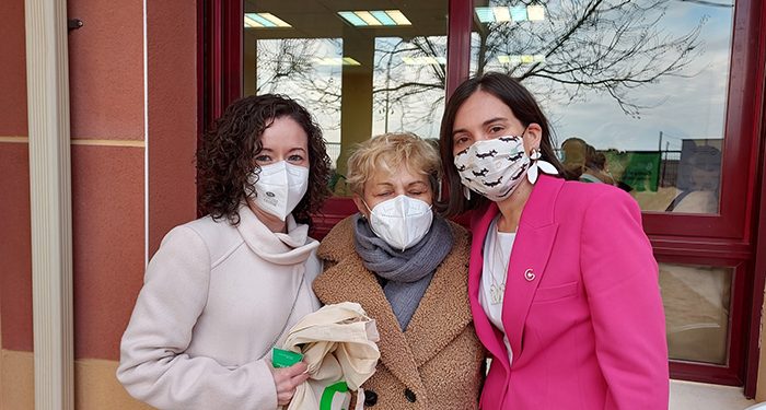 Boticaría García apadrina a la Asociación Española Contra el Cáncer en su primer aniversario en Belmonte