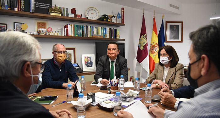 Castilla-La Mancha insuflará a la agricultura y la ganadería otros 34 millones de euros de la PAC adelantando el pago un mes respecto a la campaña anterior