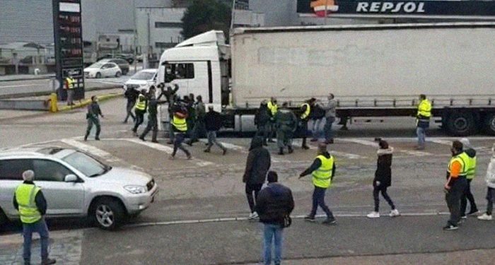 CCOO condena el vandalismo y las agresiones de las patrullas de la plataforma del transporte contra los trabajadores asalariados 1 CCOO condena el vandalismo y las agresiones de las patrullas de la plataforma del transporte contra los trabajadores asalariados