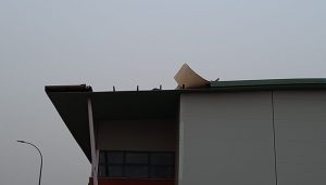 Cierre temporal del polideportivo Samuel Ferrer y del campo de fútbol Obispo Laplana “por precaución” ante el temporal de viento